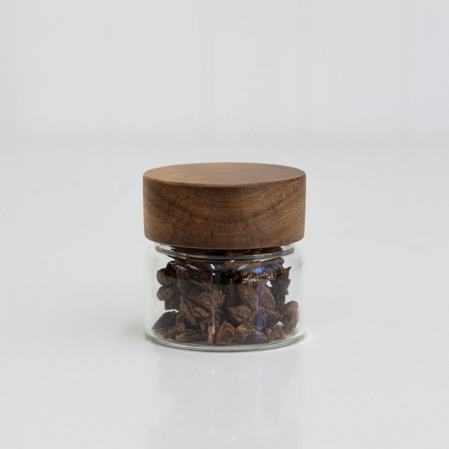 Acacia Wood Glass Jar, 100ml Glass Jars, Acacia Jar, Spice Jars, Pantry Storage, Pantry Storage Containers, Kitchen Storage Containers, Glass spice containers, spice jar organiser, airtight spice jars, kitchen storage solutions, pantry organisation, sustainable kitchenware, acacia wood kitchen accessories