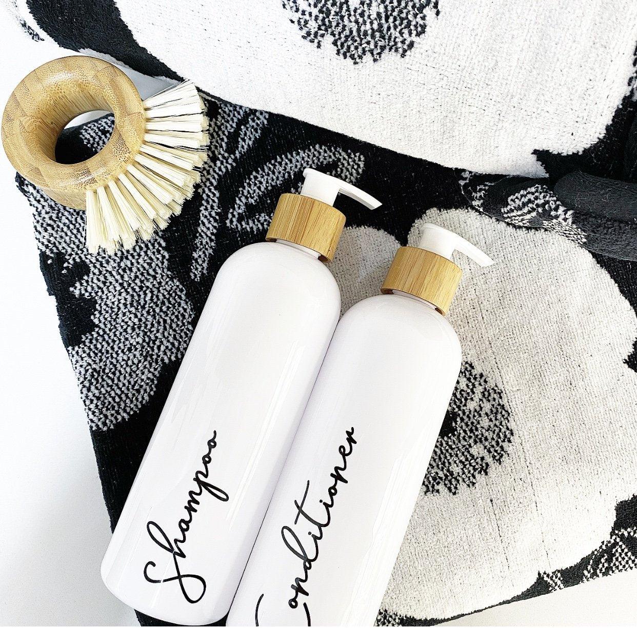 500ml Plastic Pump Bottle (White) - Little Label Co - Bathroom Accessories - 20%,Bathroom & Cleaning,Bathroom Organisation,Catchoftheday,Kitchen Organisation,Laundry Organisation,Refillable Bottles