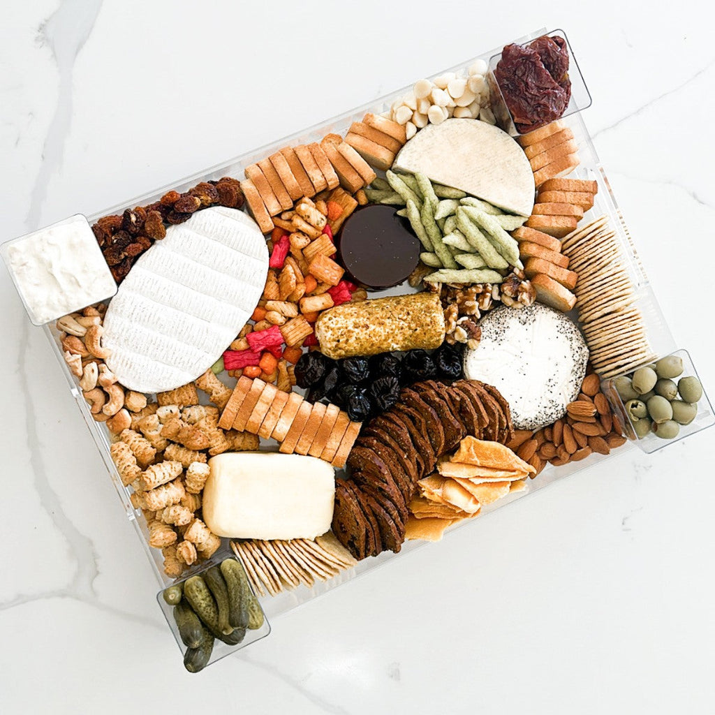 Acrylic serving tray with handle