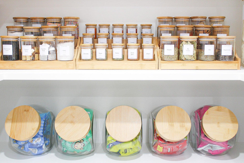 Large Bamboo Spice Shelf with 12 x 200ml Herb & Spice Jars Pack. Air tight herb and spice jar. Spice storage jars with spice rack. Bamboo spice rack for storing her and spice jars